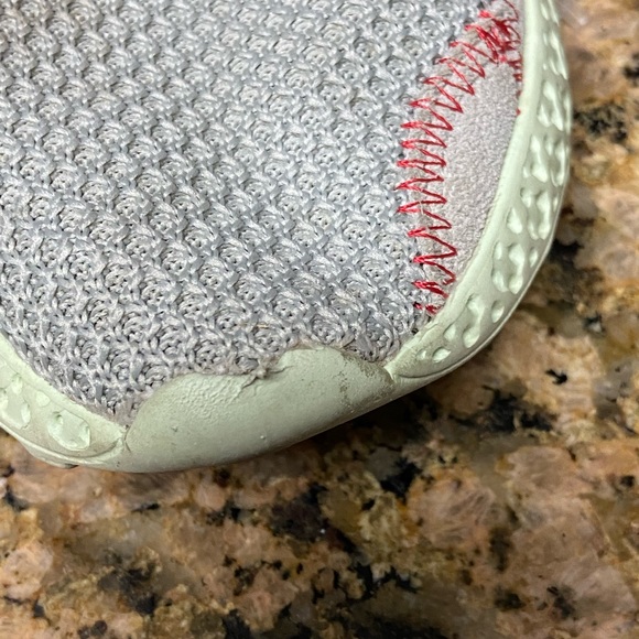 Retro Steve Madden Women’s 6.5 High End Running Shoes Red & White - Picture 5 of 8